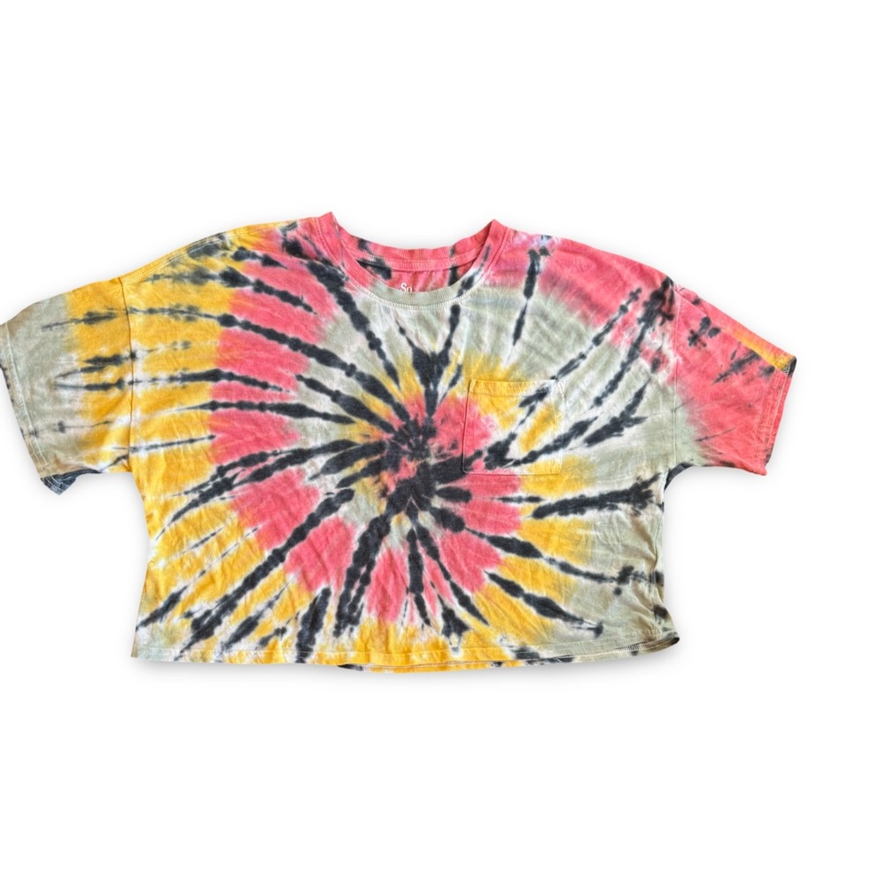 Vibrant Tie-Dye Oversized Cropped Short Sleeve Tee With Front Pocket